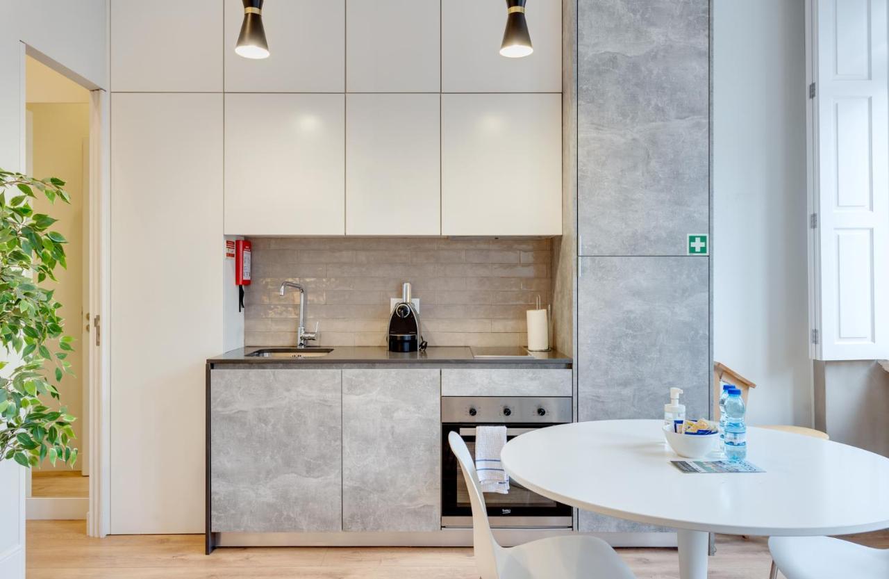 Tiara Downtown Apartments By Da'Home Porto Kültér fotó